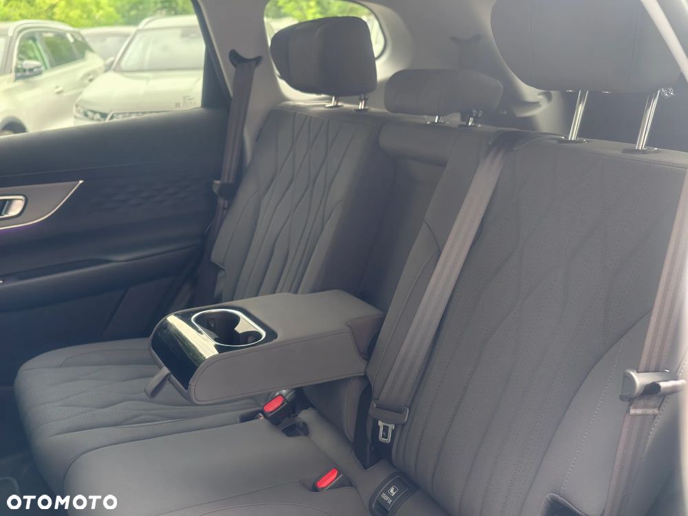Chery Tiggo 8 1.6 T-GDI Prestige DCT - 9
