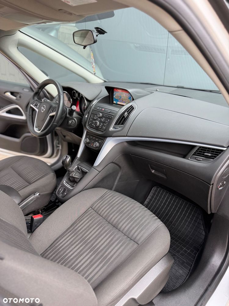 Opel Zafira Tourer 1.4 Turbo Business Innovation - 21