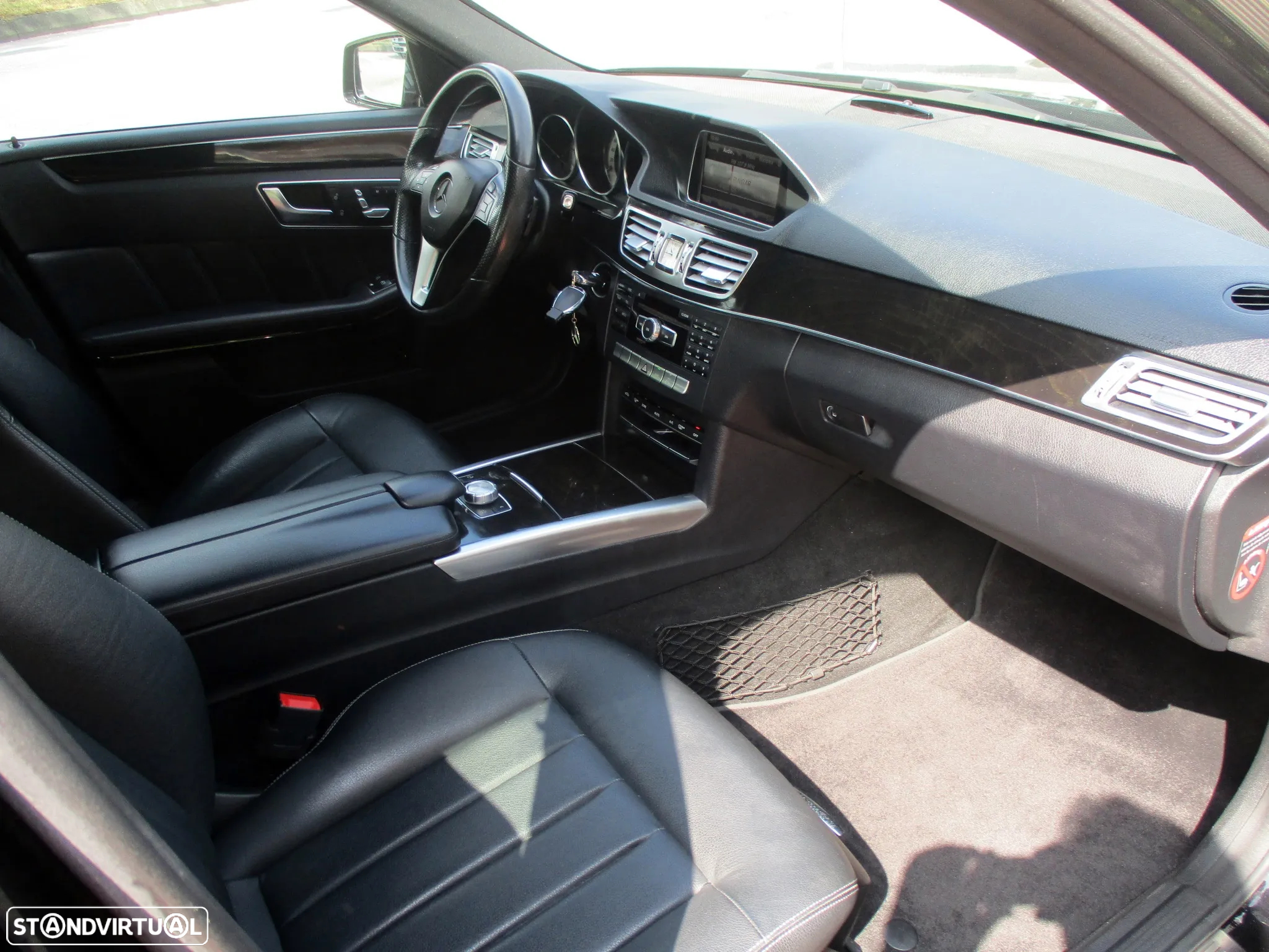 Mercedes-Benz E 220 CDi Avantgarde BlueEfficiency Auto. - 10