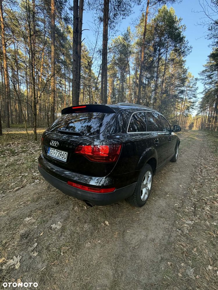 Audi Q7 3.0 TDI DPF quattro tiptronic - 25