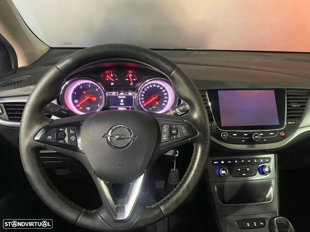 Opel Astra Sports Tourer - 20
