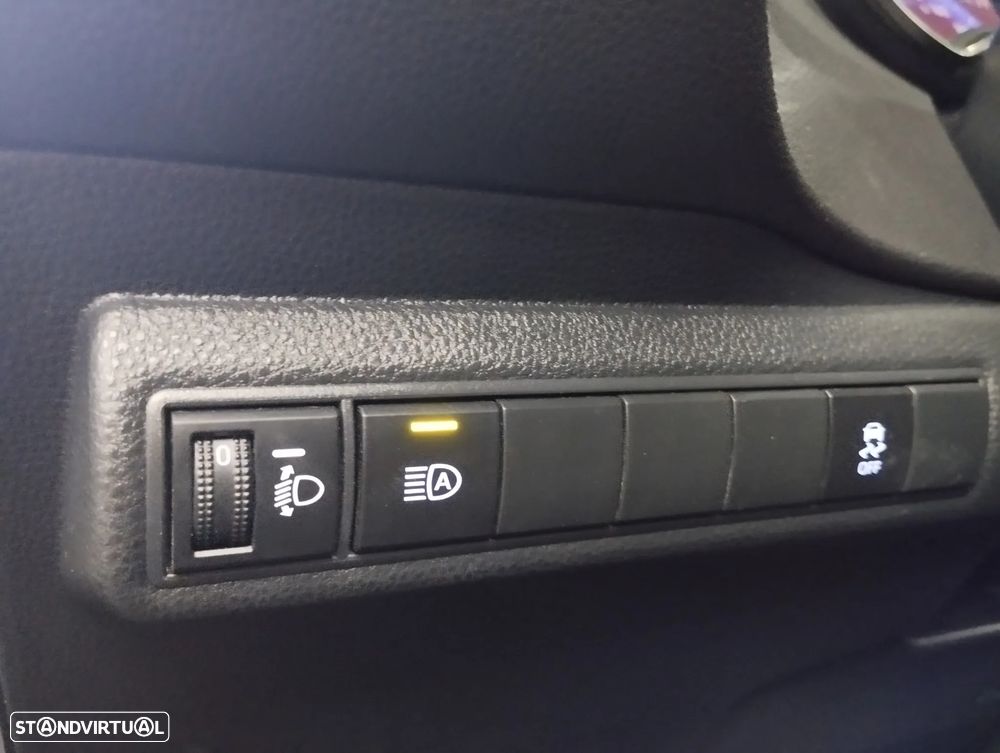 Toyota Corolla 1.8 Hybrid Comfort - 17