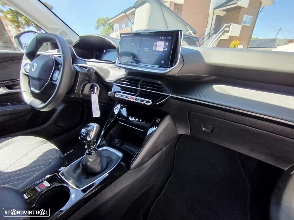 Peugeot 208 TURBO 100 Allure - 18