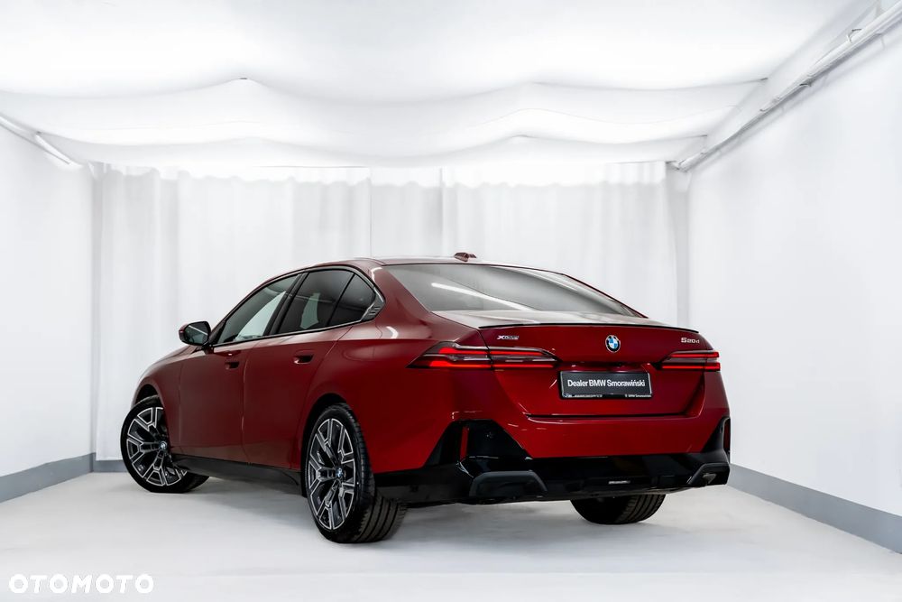 BMW Seria 5 520d xDrive mHEV M Sport - 8