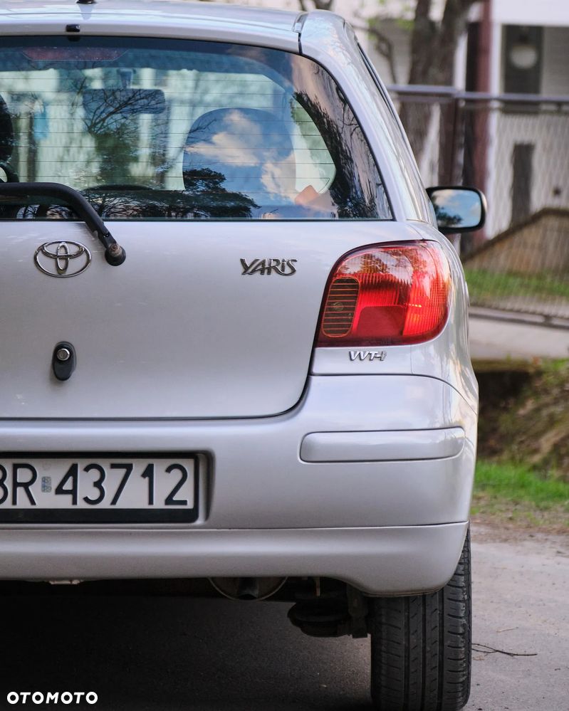 Toyota Yaris 1.3 VVT-i Executive - 10