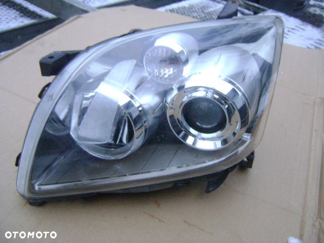 LAMPA PRZÓD PRAWA LEWA XENON TOYOTA AVENSIS T25 06-09 lift EU - 3