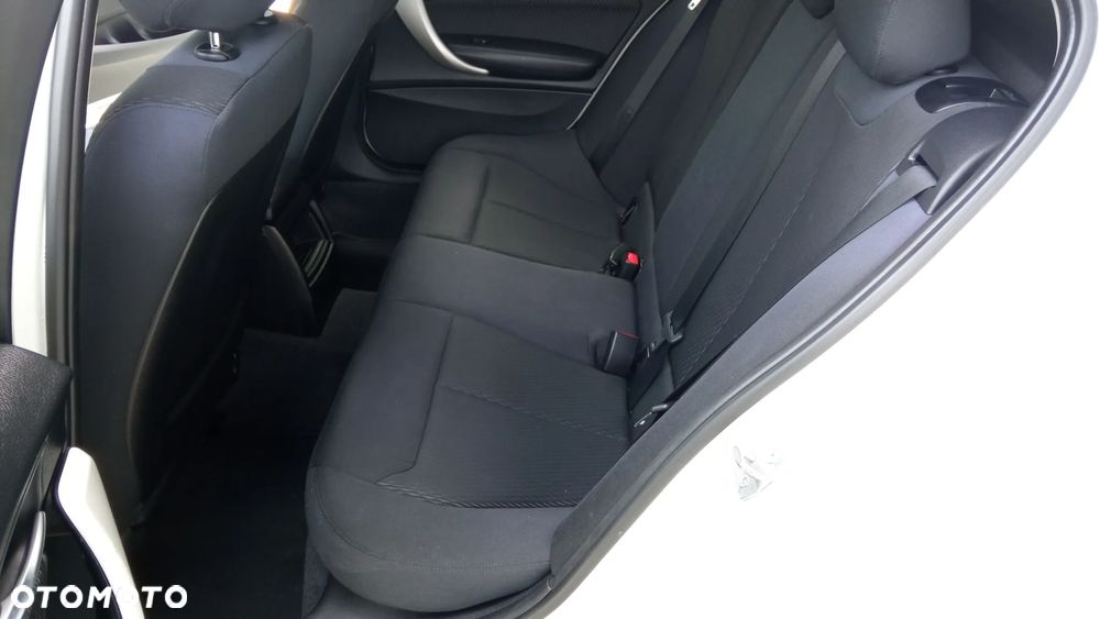 BMW Seria 1 114i - 16