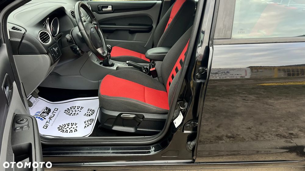 Ford Focus 1.6 Ti-VCT Black Magic - 22