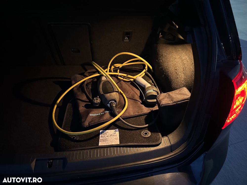 Volkswagen Golf - 13