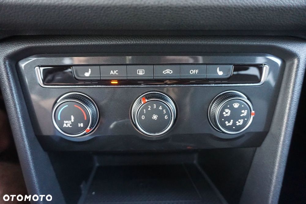 Volkswagen Tiguan Allspace 2.0 TDI SCR Life - 11