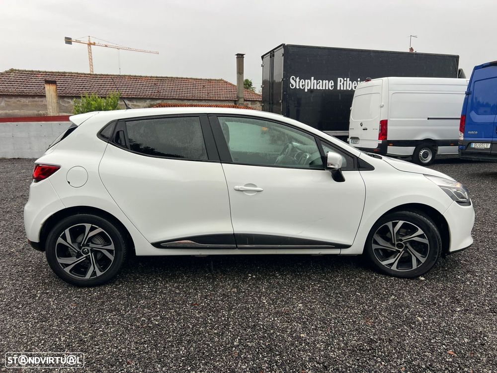 Renault Clio 1.5 dCi Dynamique S - 11