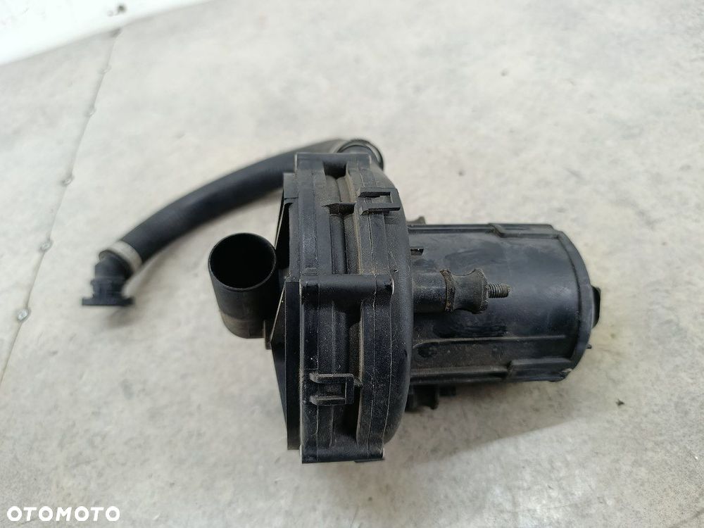 POMPA POWIETRZA WTÓRNEGO BMW 3 E46 72216676 72185275 PIERBURG 1.9 8V 318i - 9