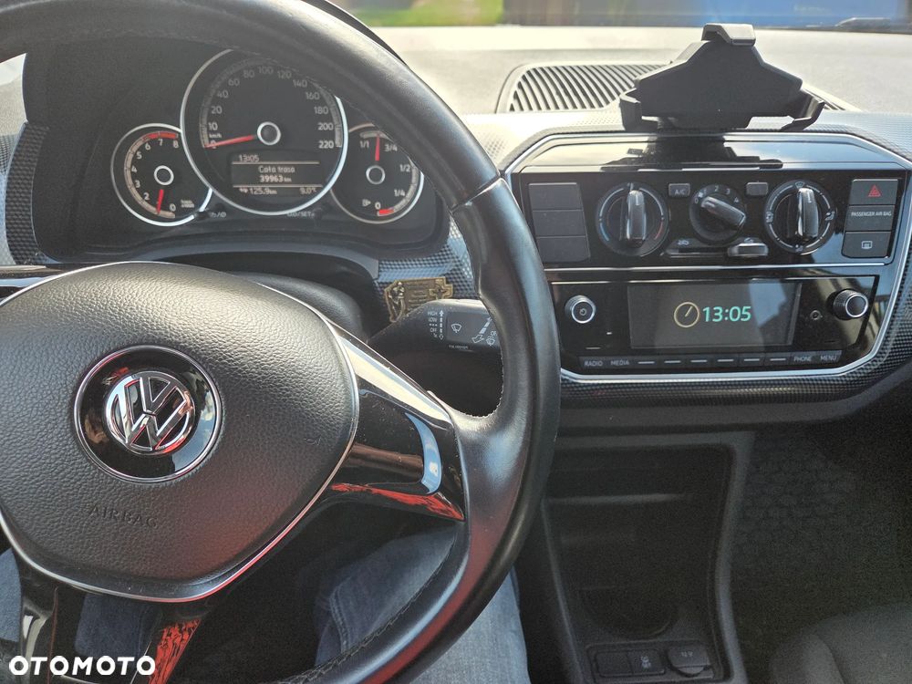Volkswagen up! 1.0 move - 8