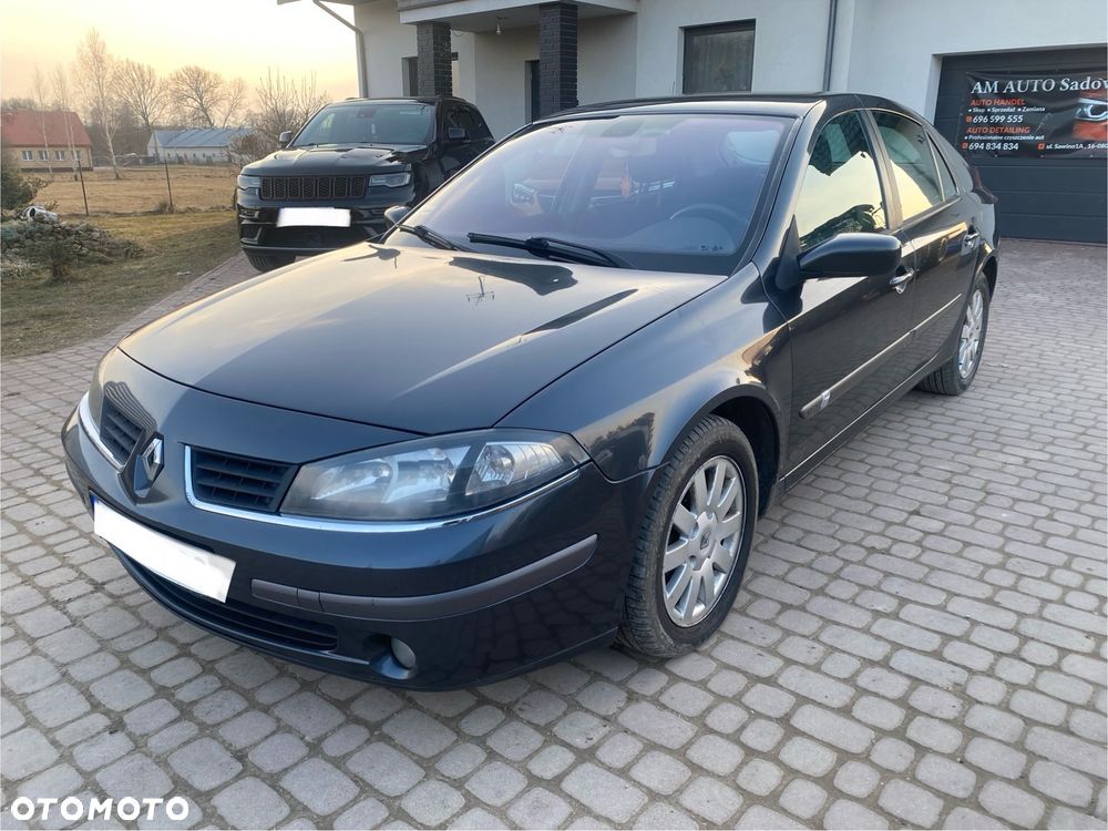 Renault Laguna 1.9 dCi Initiale - 1