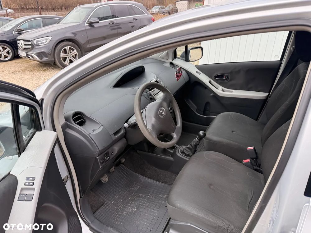 Toyota Yaris 1.4 D-4D Luna - 13