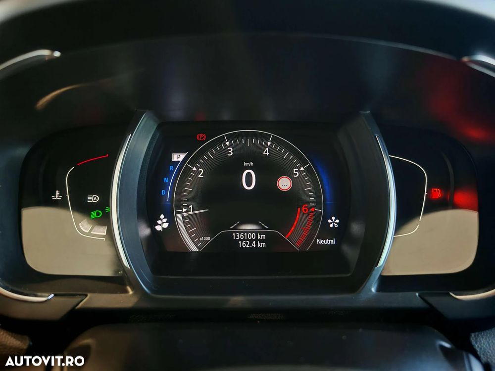 Renault Scenic TCe 140 GPF EDC BUSINESS EDITION - 28