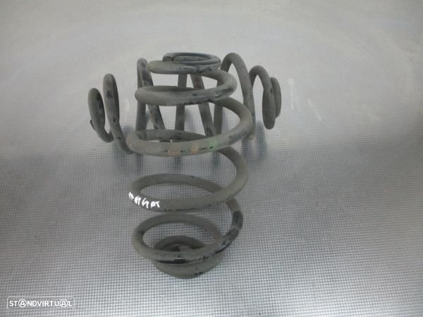 Mola Suspensao Tras Volkswagen Passat (3B2) - 4