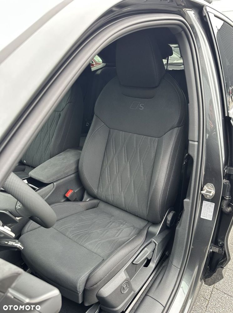 Audi Q3 Sportback - 14