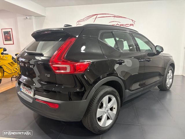 Volvo XC 40 1.5 T2 Plus Dark - 10