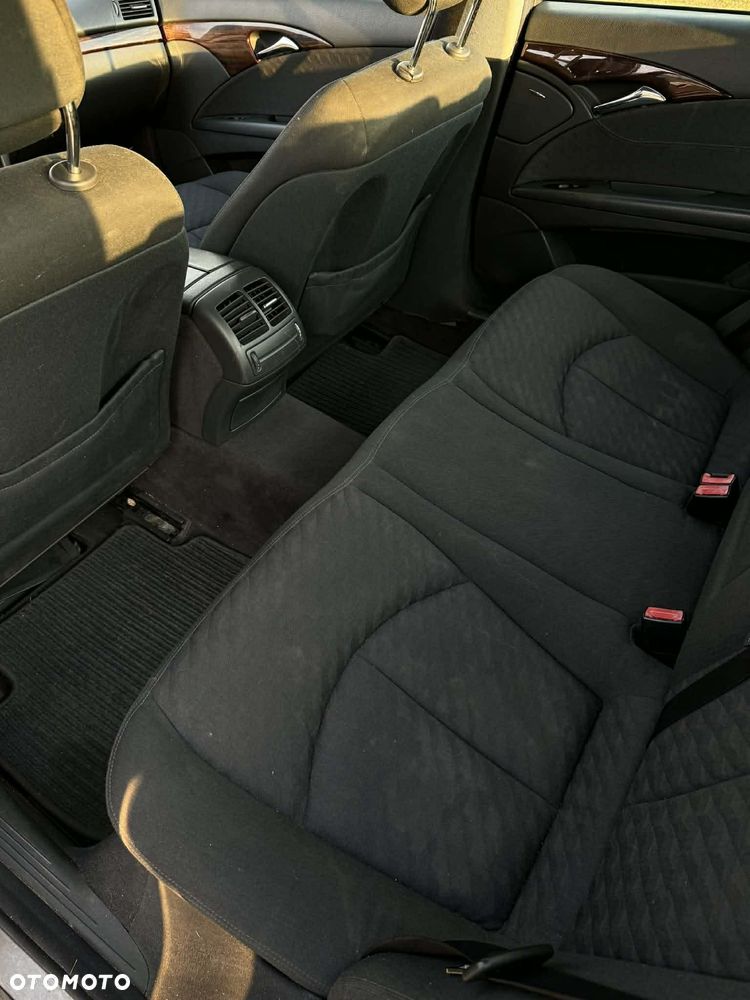 Mercedes-Benz Klasa E 220 T CDI Classic - 7