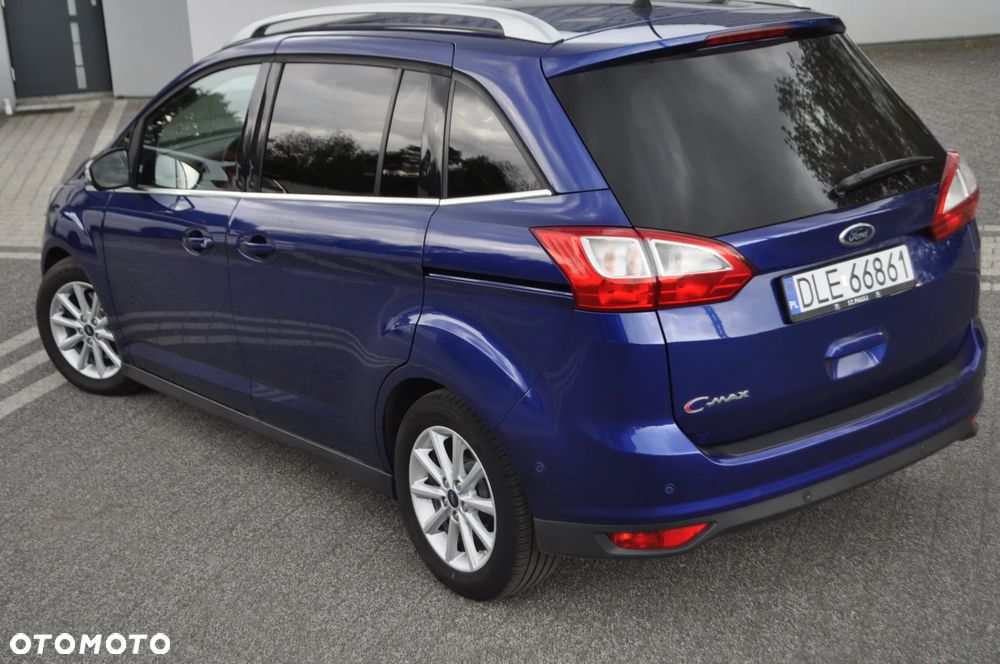Ford Grand C-MAX - 16