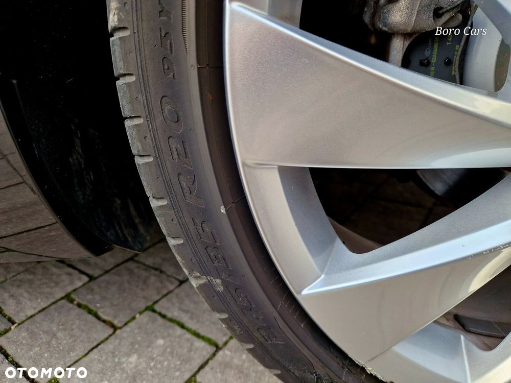 Volkswagen Arteon 2.0 TDI SCR R-Line DSG - 16