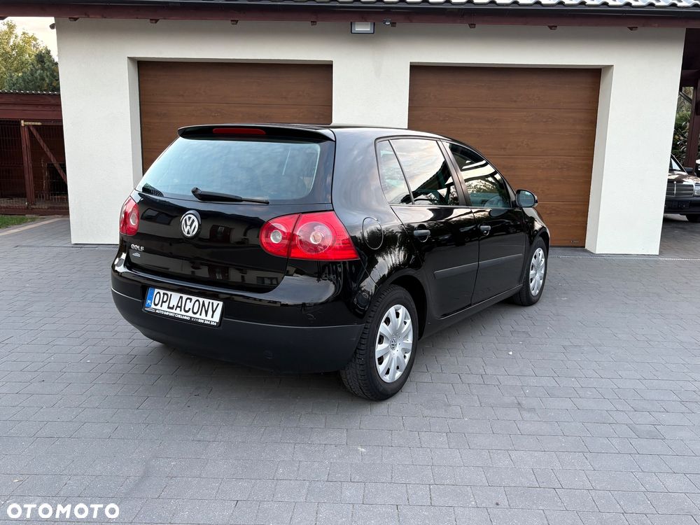 Volkswagen Golf - 4