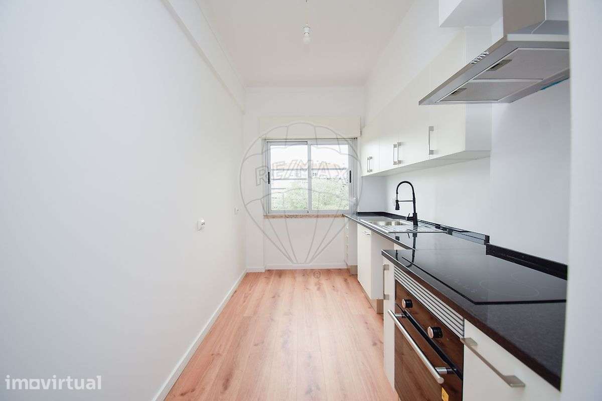 Apartamento T2 para arrendamento - Grande imagem: 2/17