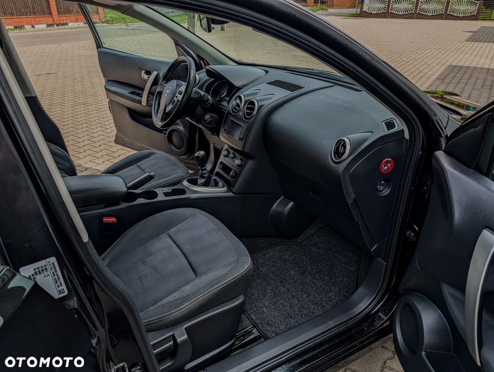 Nissan Qashqai - 32