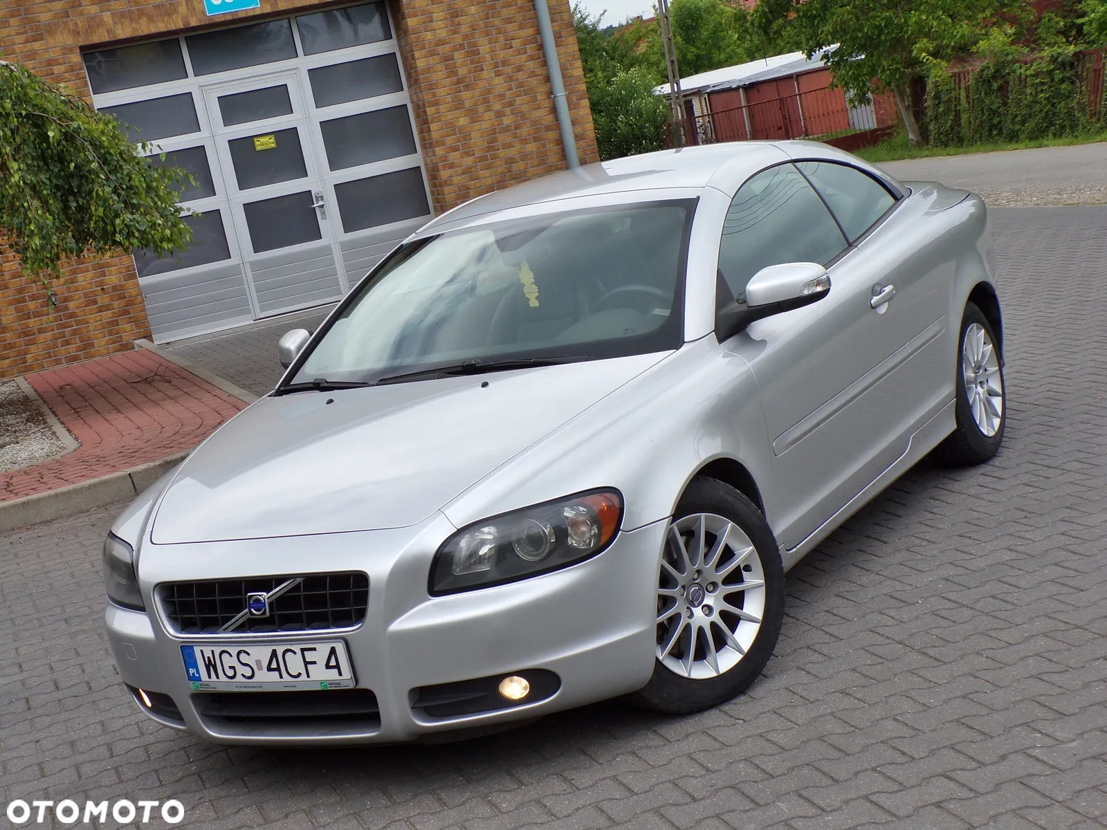Volvo C70 2.0D Kinetic - 11