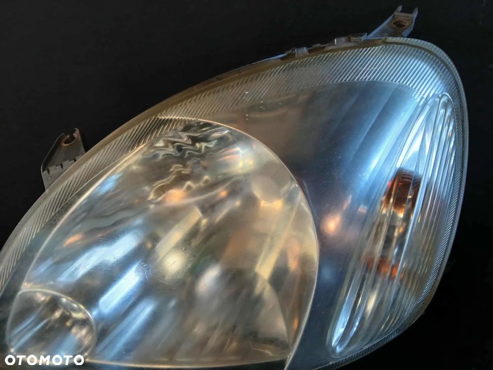 Toyota Yaris I Lift Lampa przednia lewa - 3