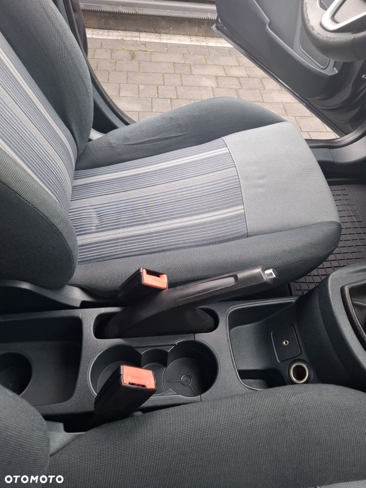 Ford Fiesta - 5