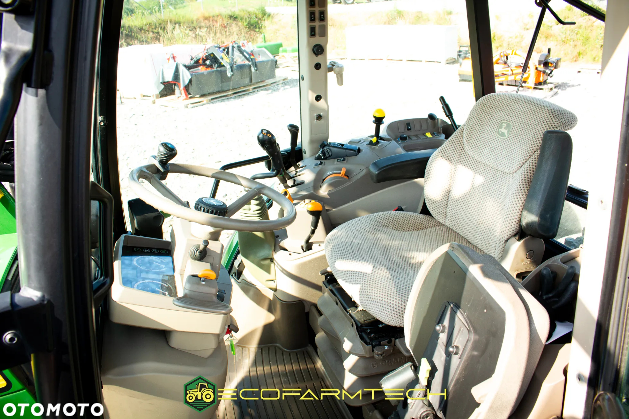 John Deere 6115RC - 4