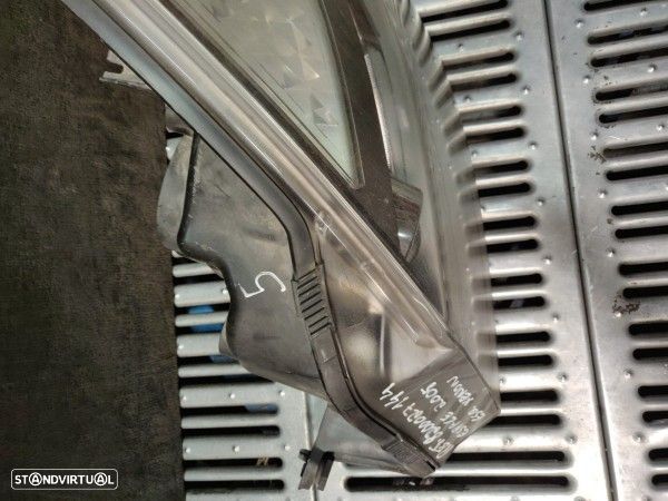 Farol Frente Esquerdo / Otica Esquerda Renault Espace Iv (Jk0/1_)  Xen - 4