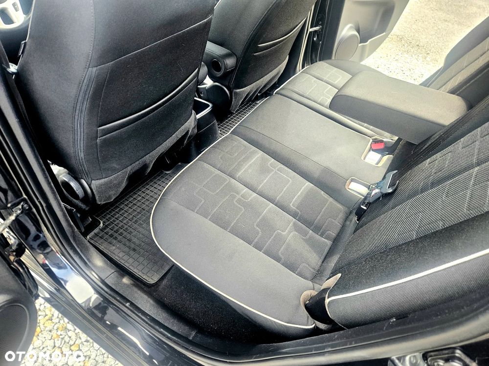 Kia Venga 1.6 CRDi 128 Edition 7 - 27
