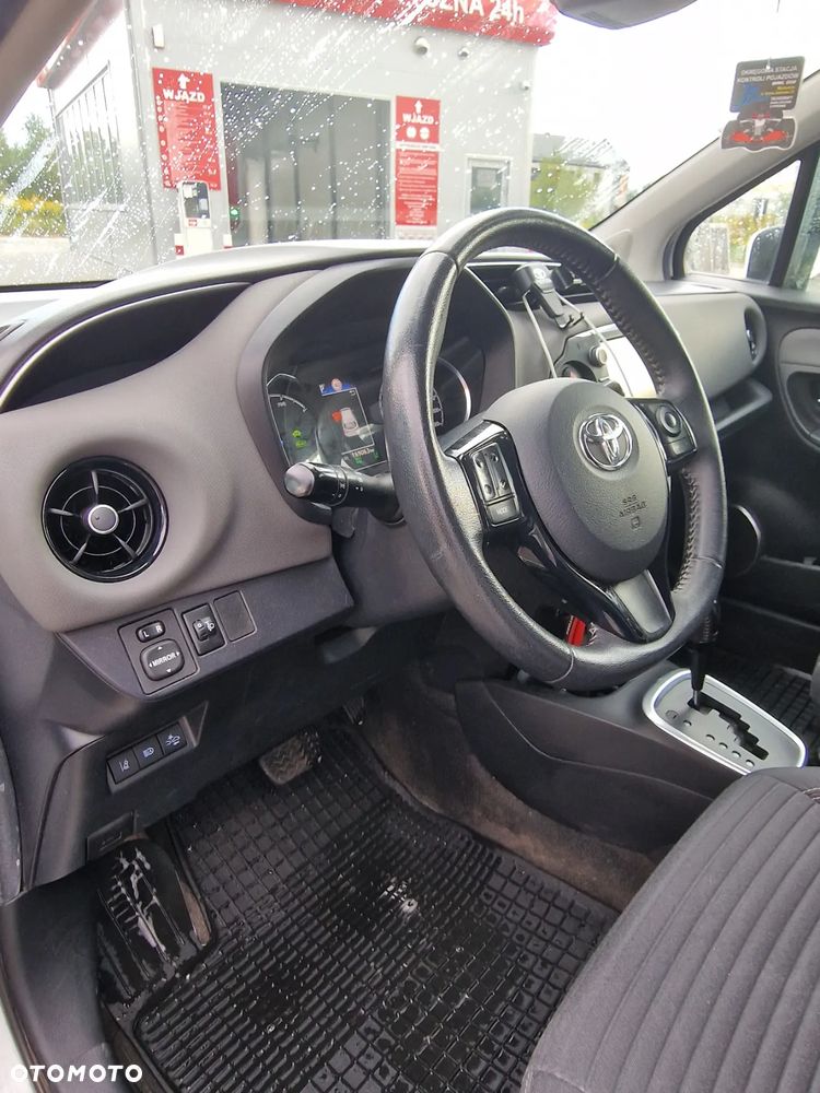 Toyota YARIS - 20