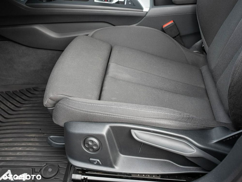 Audi A4 Avant 35 TDI mHEV S tronic - 11