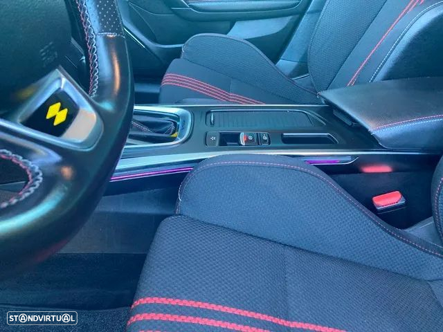 Renault Mégane Sport Tourer 1.6 E-Tech Plug-In Hybrid R.S. Line - 36