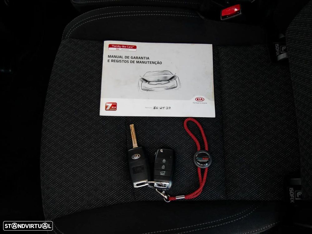 Kia Carens 1.7 CRDi ISG TX - 33