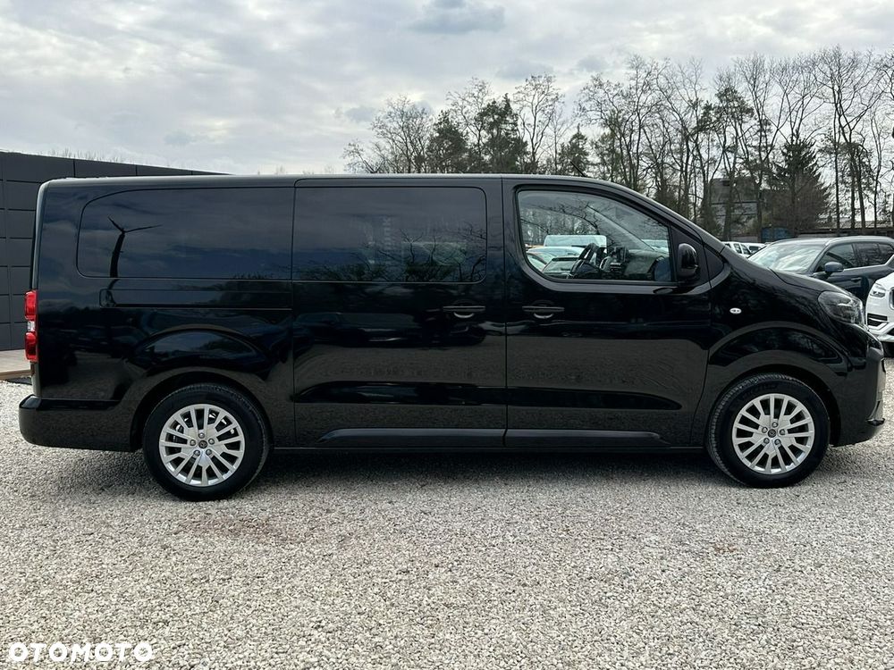 Peugeot Traveller - 8