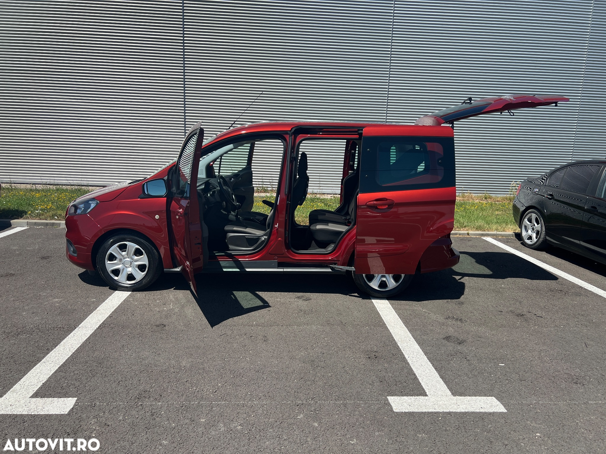 Ford Tourneo Courier 1.5 TDCi S&S Titanium - 11