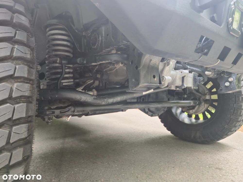 Jeep Wrangler - 12
