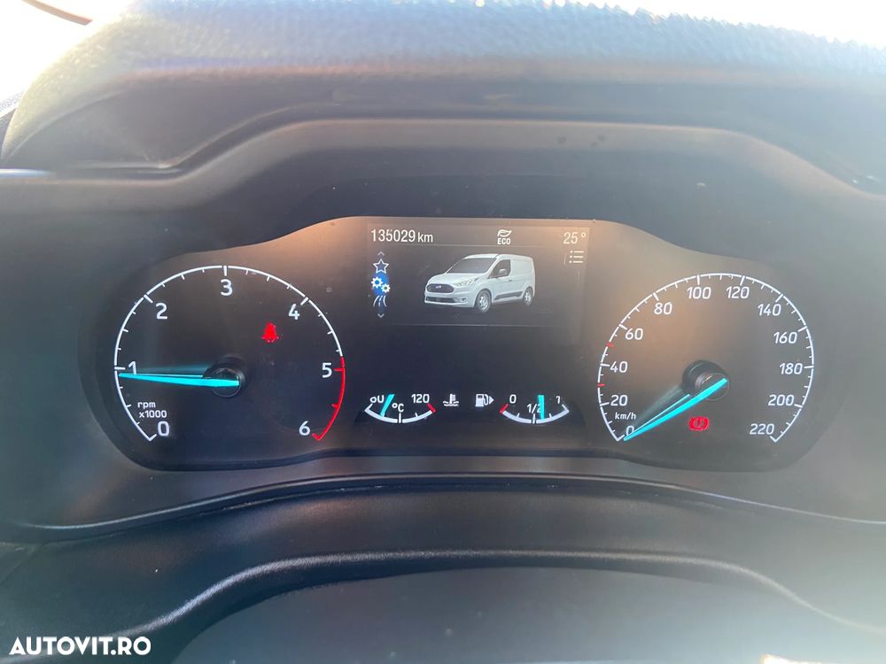 Ford Transit Connect - 28