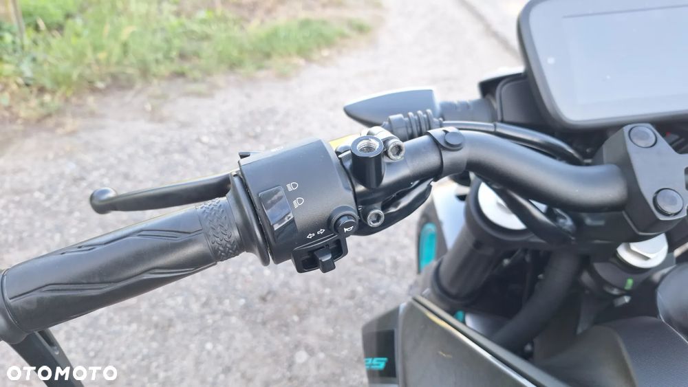 Yamaha MT - 16