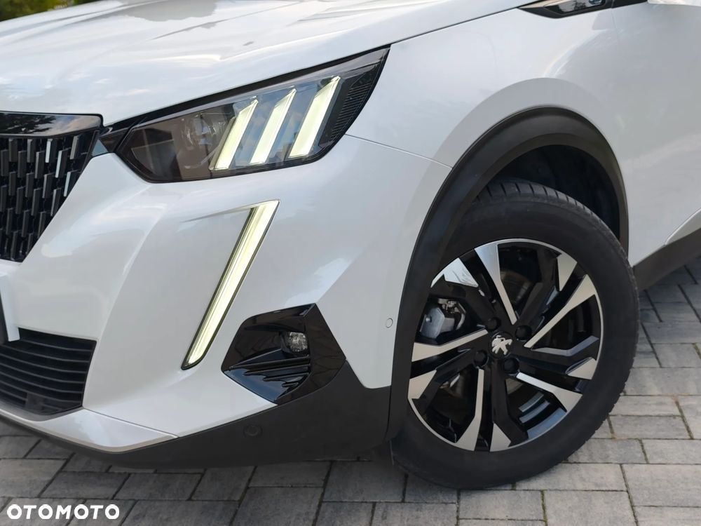 Peugeot 2008 136 GT - 14