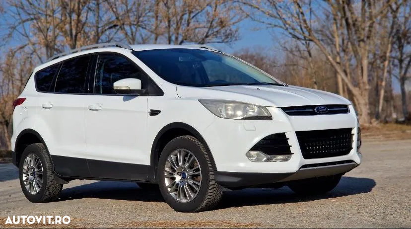 Ford Kuga 2.0 TDCi 4WD Powershift Titanium - 2