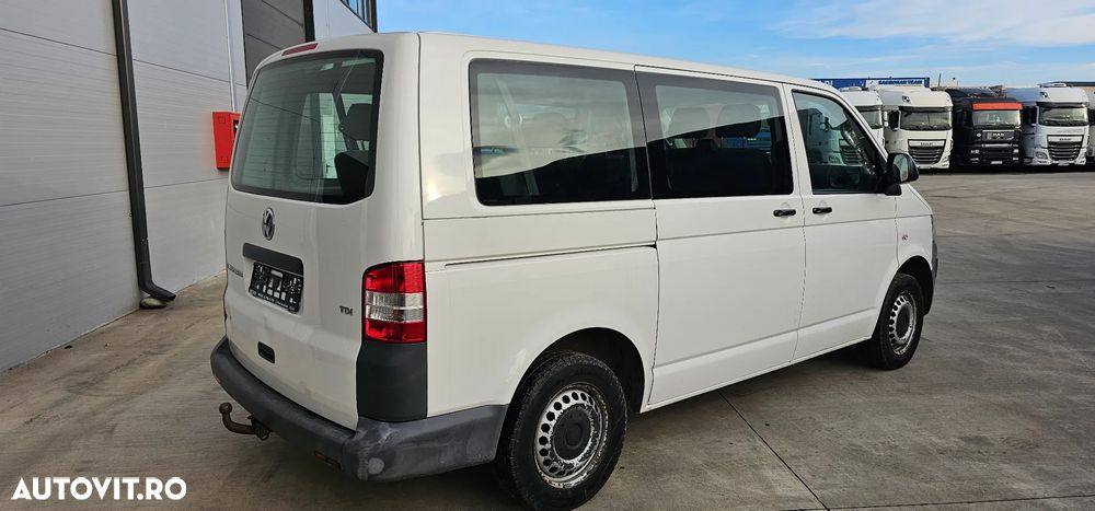Volkswagen Transporter - 4