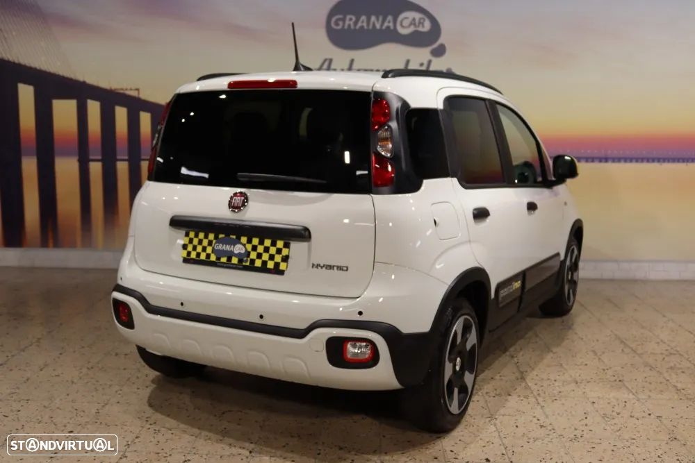 Fiat Panda 1.0 Hybrid Pandina - 4