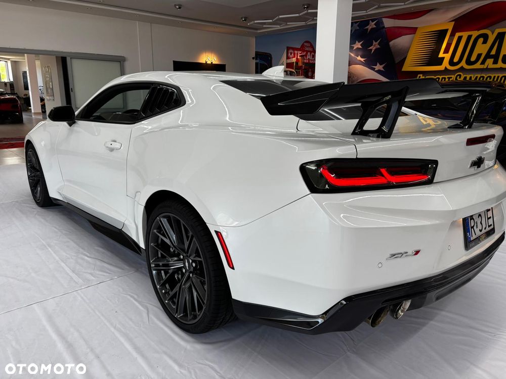 Chevrolet Camaro - 16