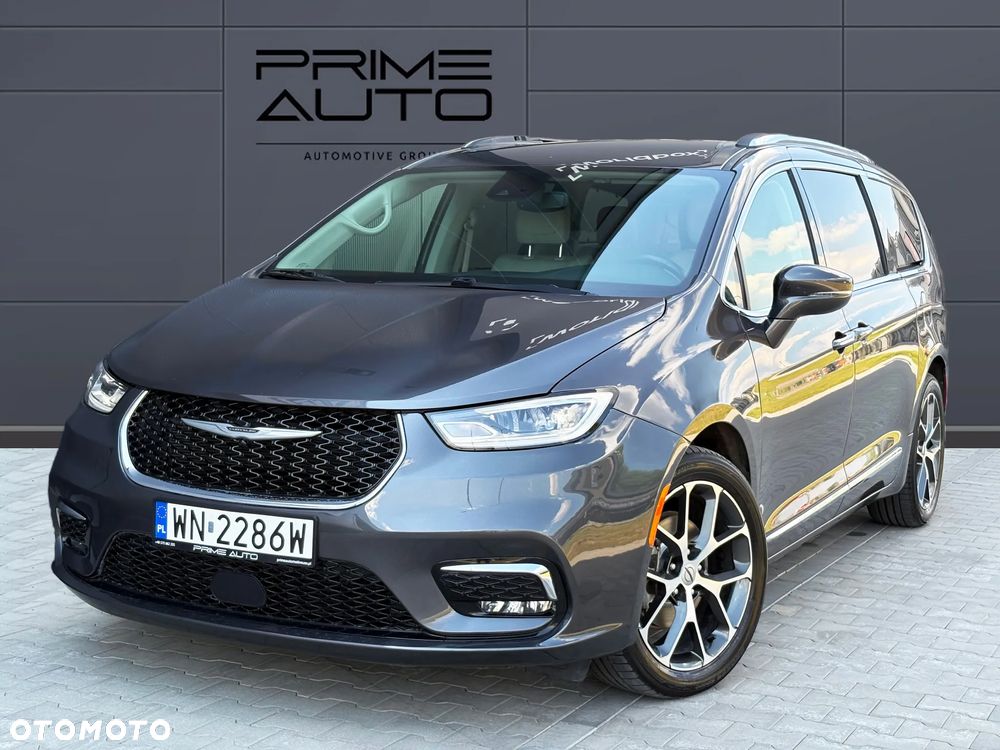 Chrysler Pacifica - 4